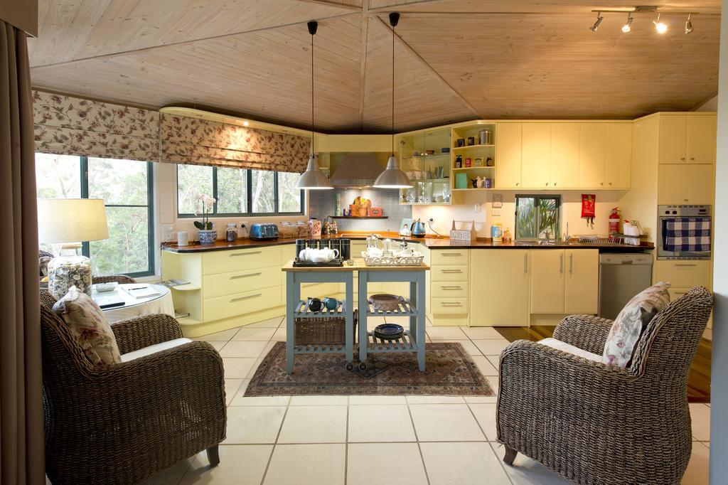 Arabella Guesthouse Alexandra Headland Dış mekan fotoğraf